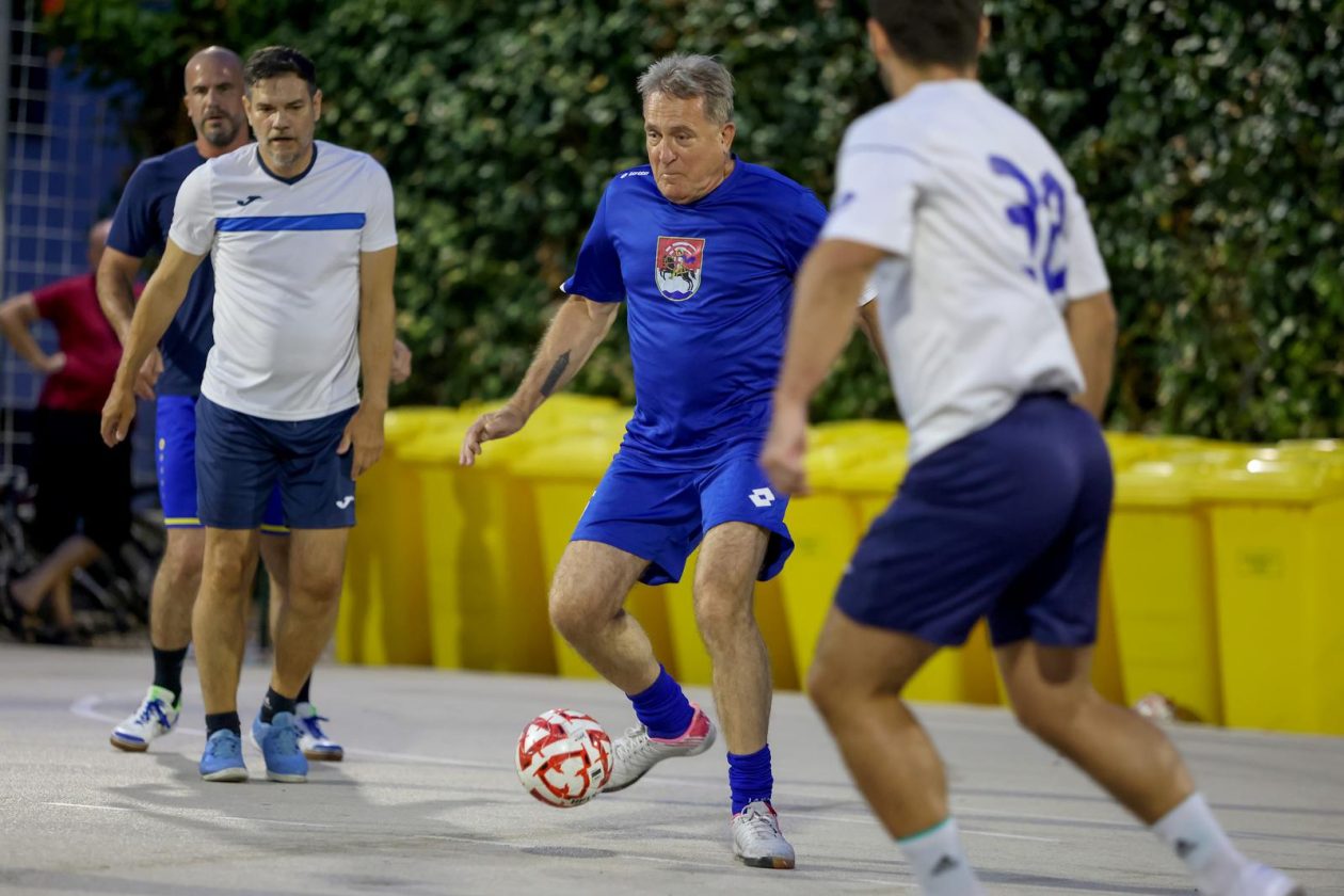 Zadar: Doktori i Poglavarstvo odigrali tradicionalnu malonogometnu utakmicu Zadar: Doktori i Poglavarstvo odigrali tradicionalnu malonogometnu utakmicu