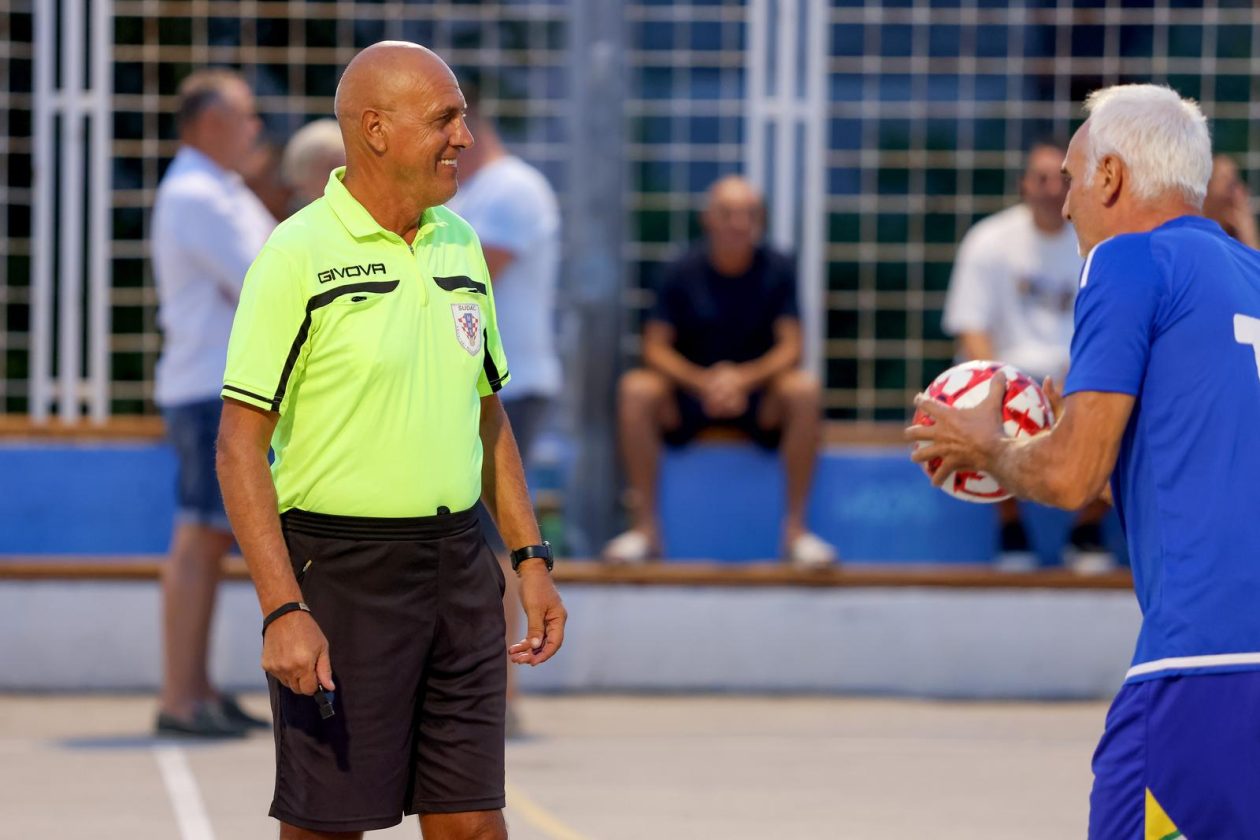 Zadar: Doktori i Poglavarstvo odigrali tradicionalnu malonogometnu utakmicu Zadar: Doktori i Poglavarstvo odigrali tradicionalnu malonogometnu utakmicu