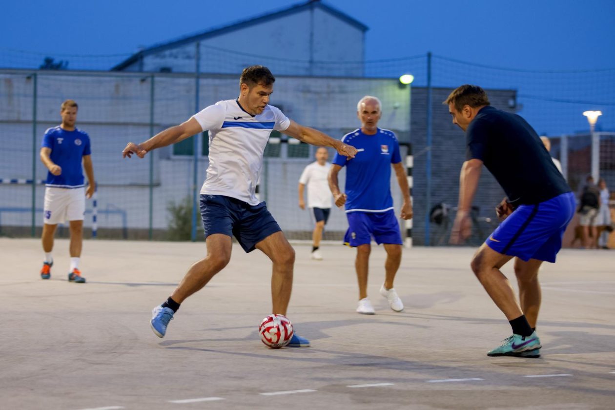 Zadar: Doktori i Poglavarstvo odigrali tradicionalnu malonogometnu utakmicu Zadar: Doktori i Poglavarstvo odigrali tradicionalnu malonogometnu utakmicu