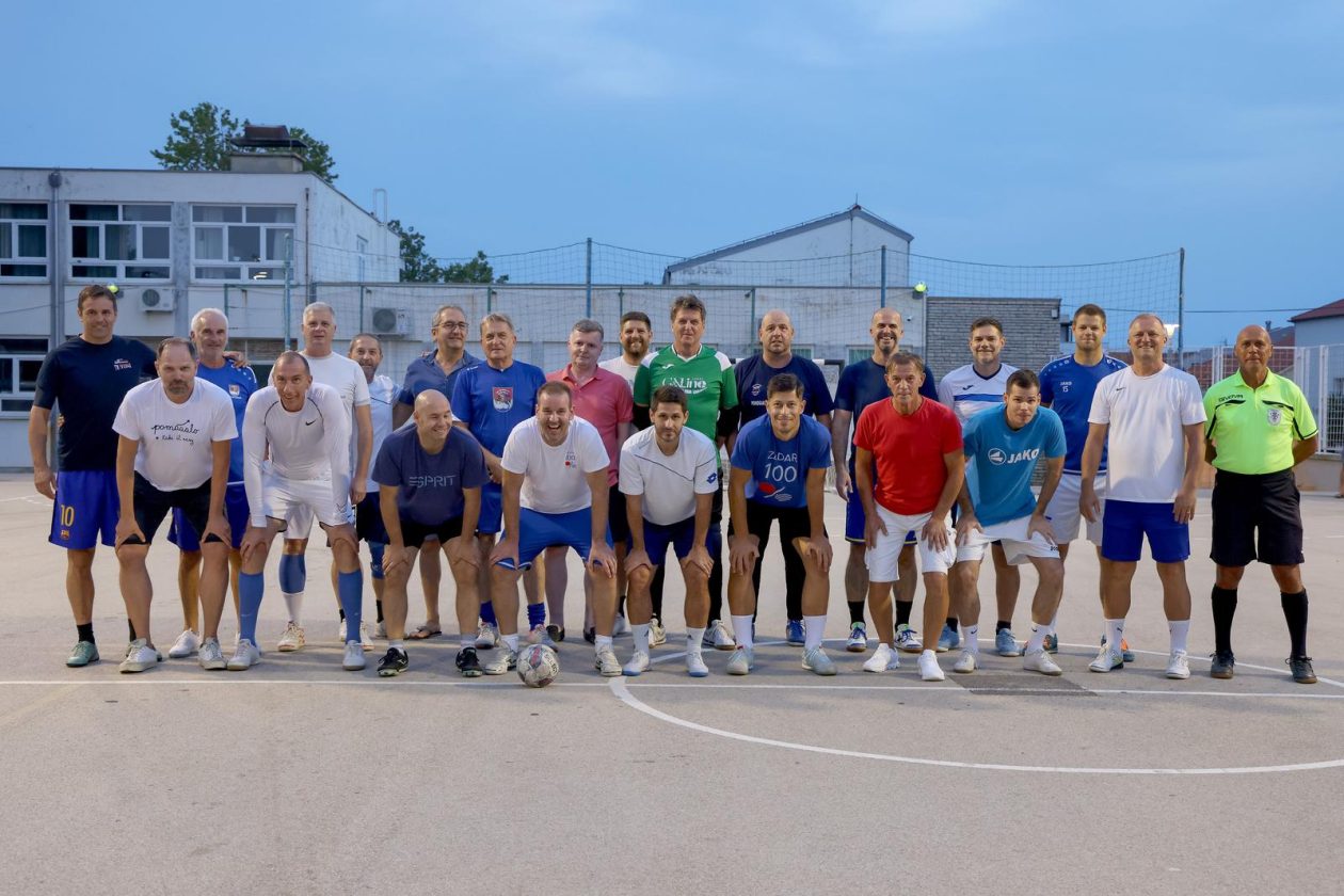 Zadar: Doktori i Poglavarstvo odigrali tradicionalnu malonogometnu utakmicu Zadar: Doktori i Poglavarstvo odigrali tradicionalnu malonogometnu utakmicu
