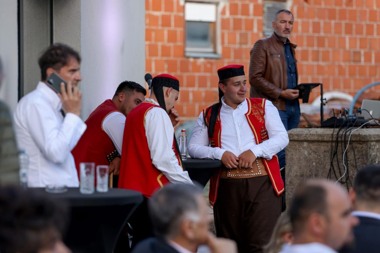 Gračac: Svečano otvorenje Srpskog kulturnog centra Gračac: Svečano otvorenje Srpskog kulturnog centra