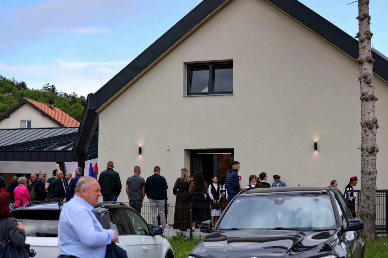 Gračac: Svečano otvorenje Srpskog kulturnog centra Gračac: Svečano otvorenje Srpskog kulturnog centra