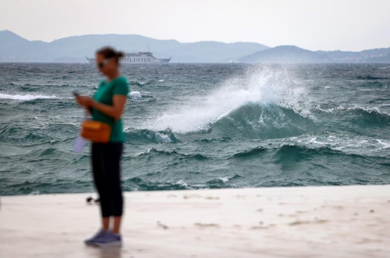 Jugo na zadarskoj rivi