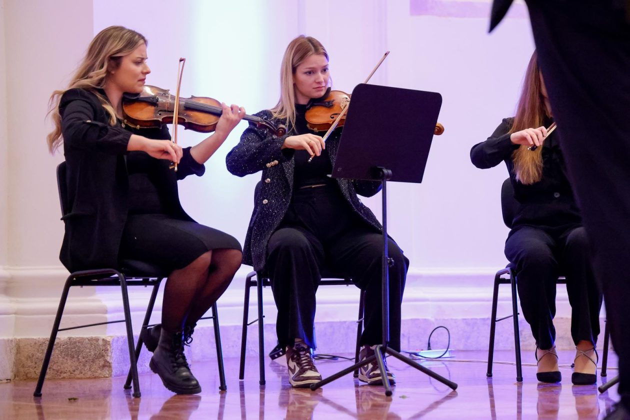 Izložba 20 godina Morskih orgulja