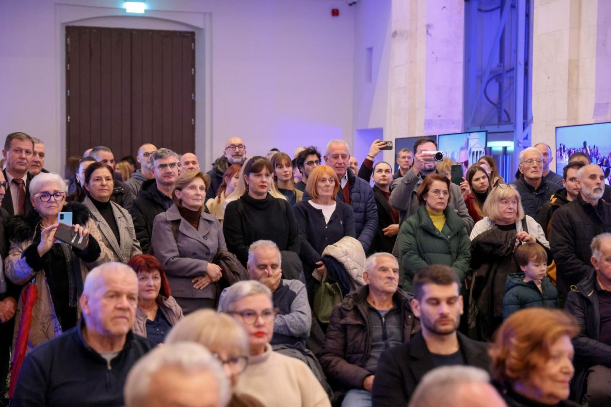 Izložba 20 godina Morskih orgulja