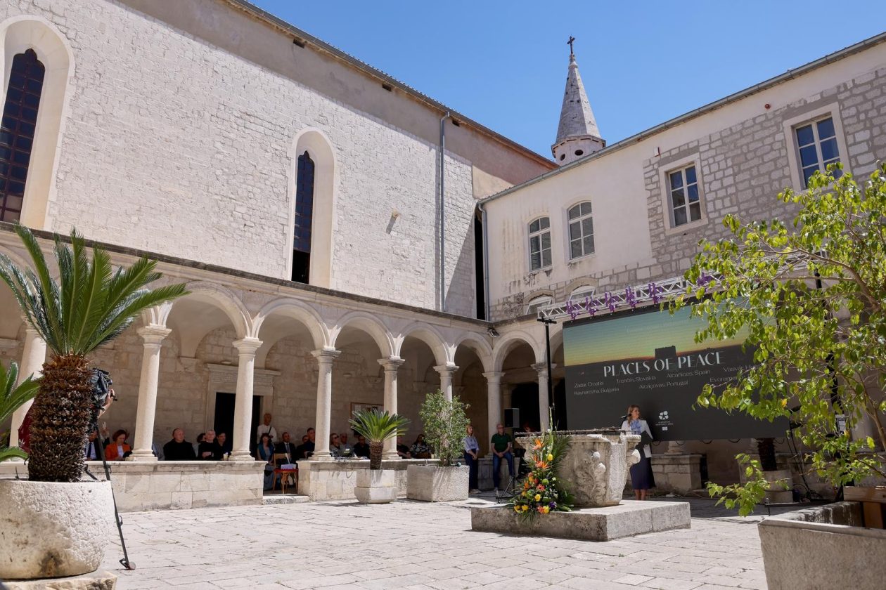 Oznaka europske baštine postavljena u samostanu sv. Frane Oznaka europske baštine postavljena u samostanu sv. Frane