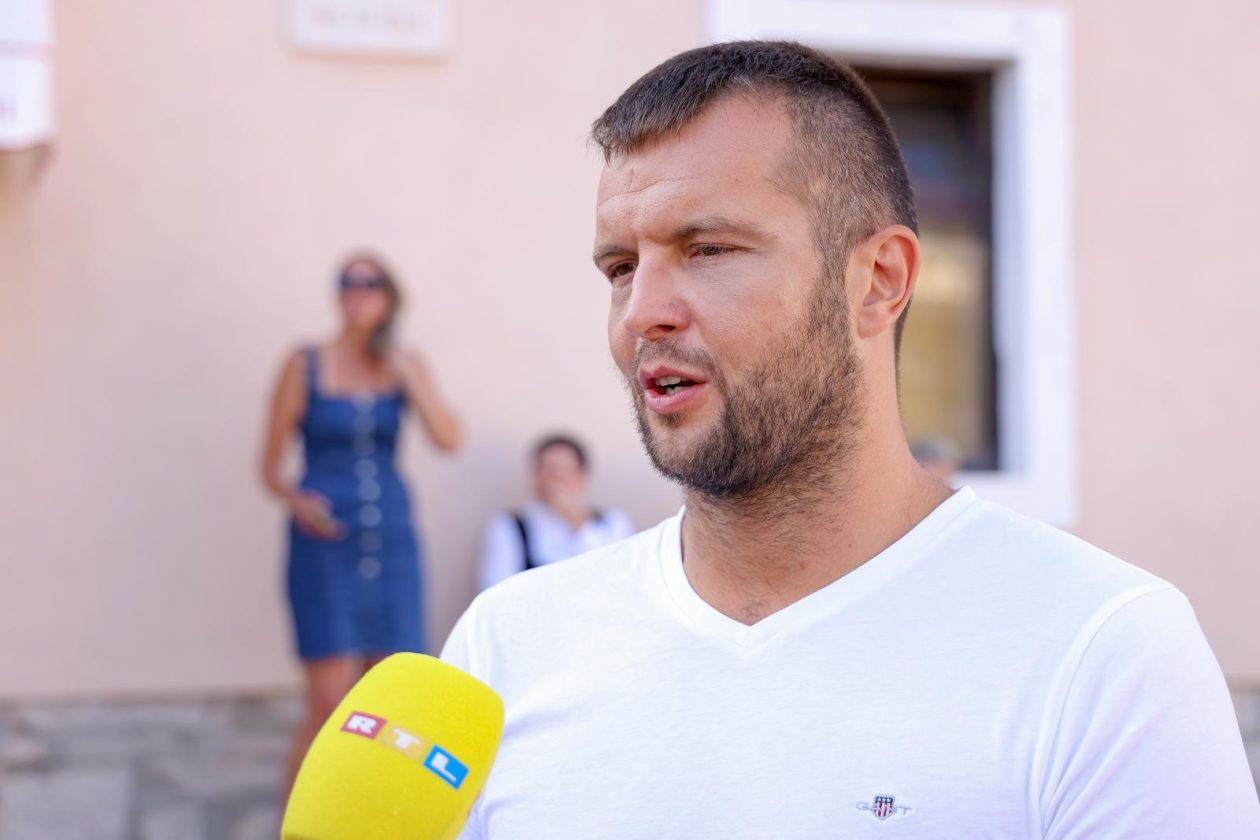 Hrvatska vaterpolo reprezentacija snimila kalendar u Sv. Filip i Jakovu