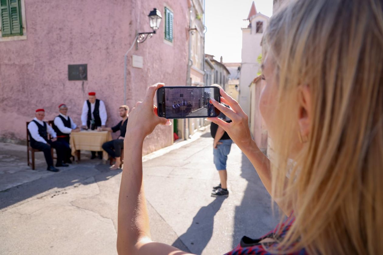 Hrvatska vaterpolo reprezentacija snimila kalendar u Sv. Filip i Jakovu