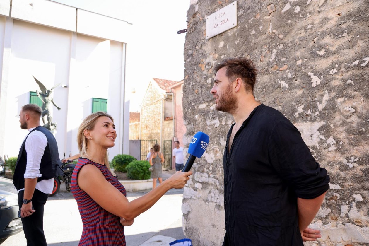 Hrvatska vaterpolo reprezentacija snimila kalendar u Sv. Filip i Jakovu