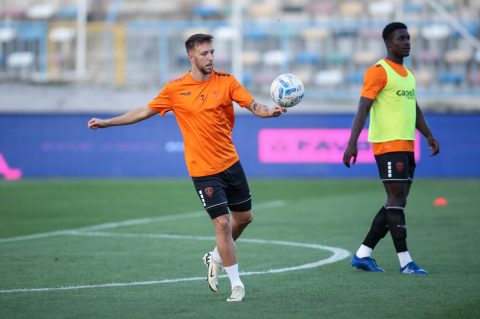 Zagrijavanje nogometaša Lokomotive i Šibenika prije početka utakmice 4. kola SuperSport HNL-a