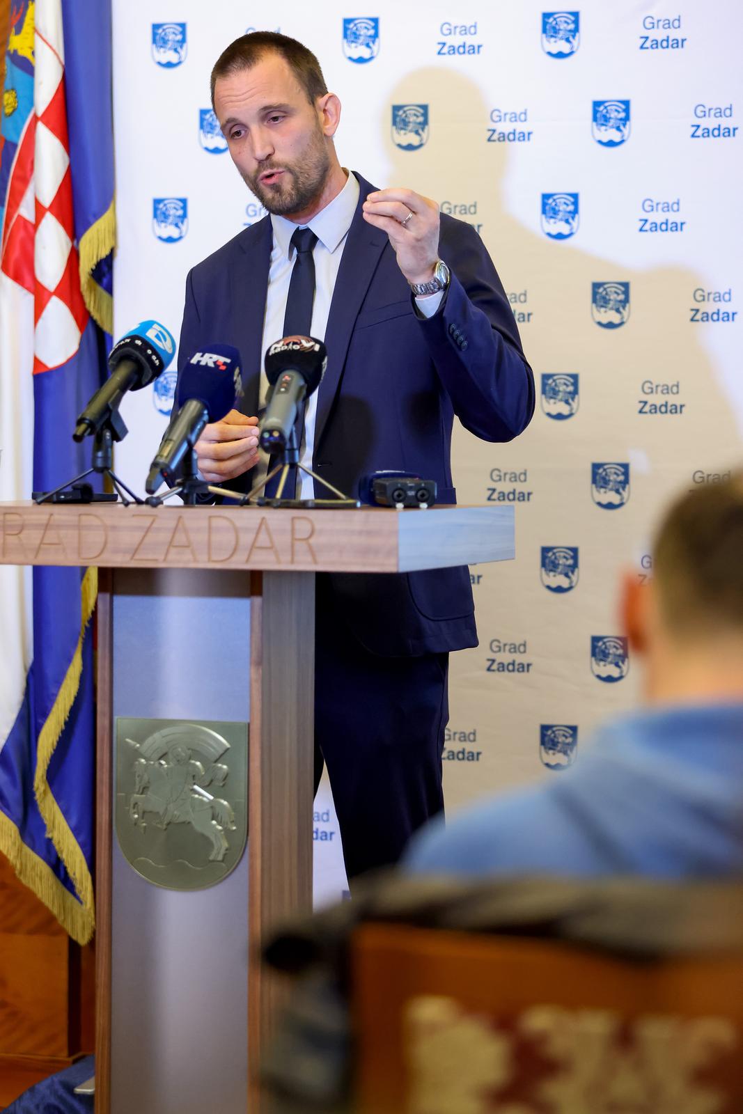 Zadar: Konferencija za novinare na temu izmjena i dopuna Prostornog plana Grada Zadra Zadar: Konferencija za novinare na temu izmjena i dopuna Prostornog plana Grada Zadra