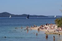Zadar: Sve je više kupača na zadarskim plažama