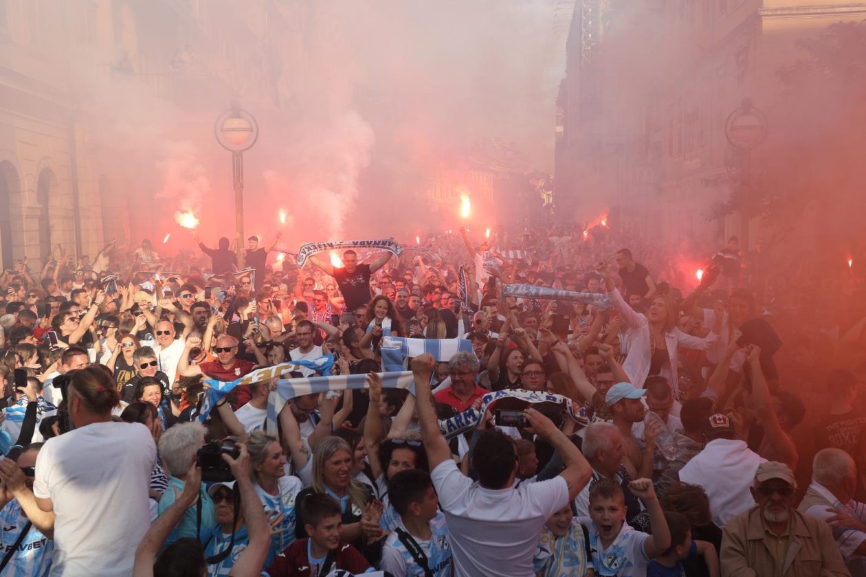 PIXSELL TOP 100 – 2025