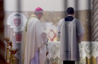 [FOTO] Zadarski nadbiskup Milan Zgrablić predvodio je svečano Božićno misno slavlje