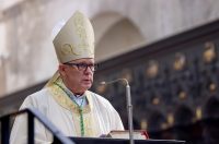 [FOTO] Zadarski nadbiskup Milan Zgrablić predvodio je svečano Božićno misno slavlje