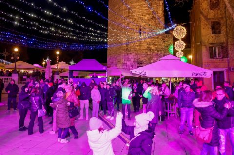 Zadar: Božićni koncert grupe Forum na Adventu u Zadru Zadar: Božićni koncert grupe Forum na Adventu u Zadru