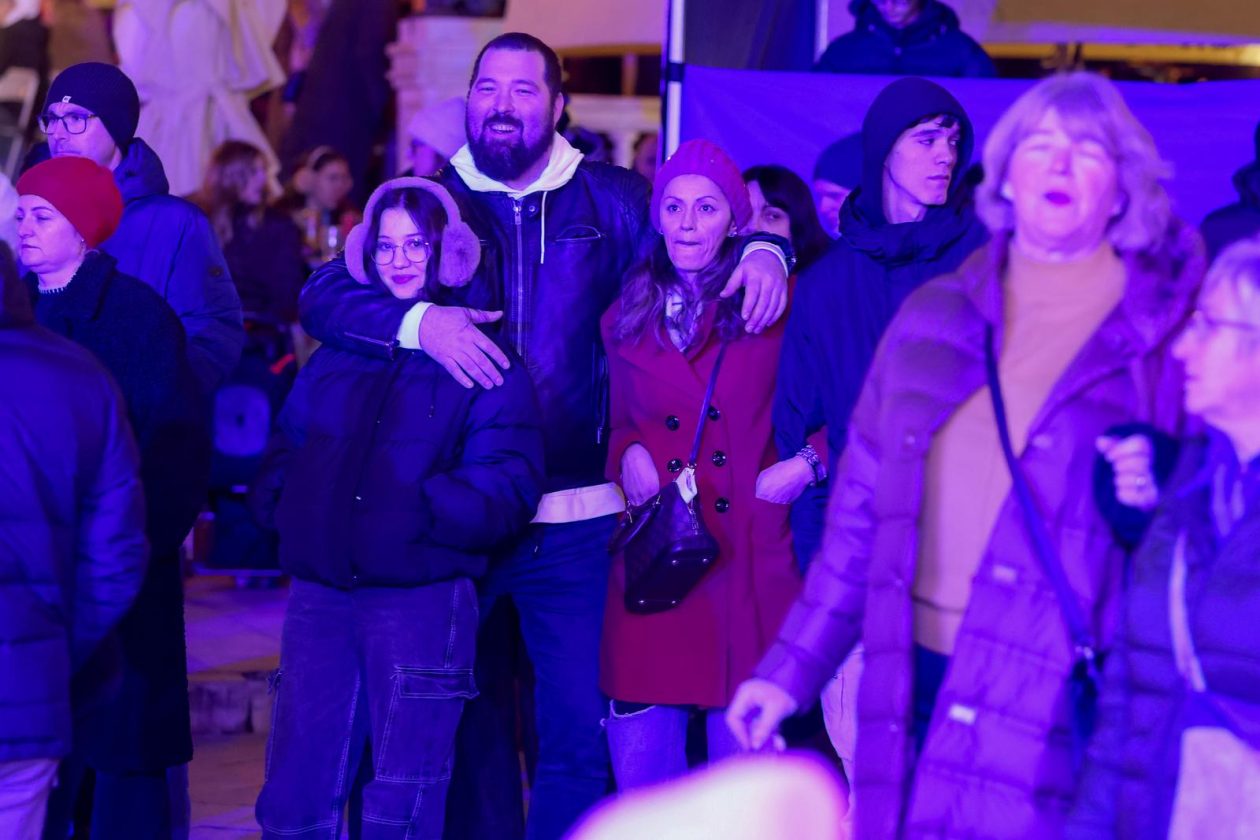 Zadar: Božićni koncert grupe Forum na Adventu u Zadru