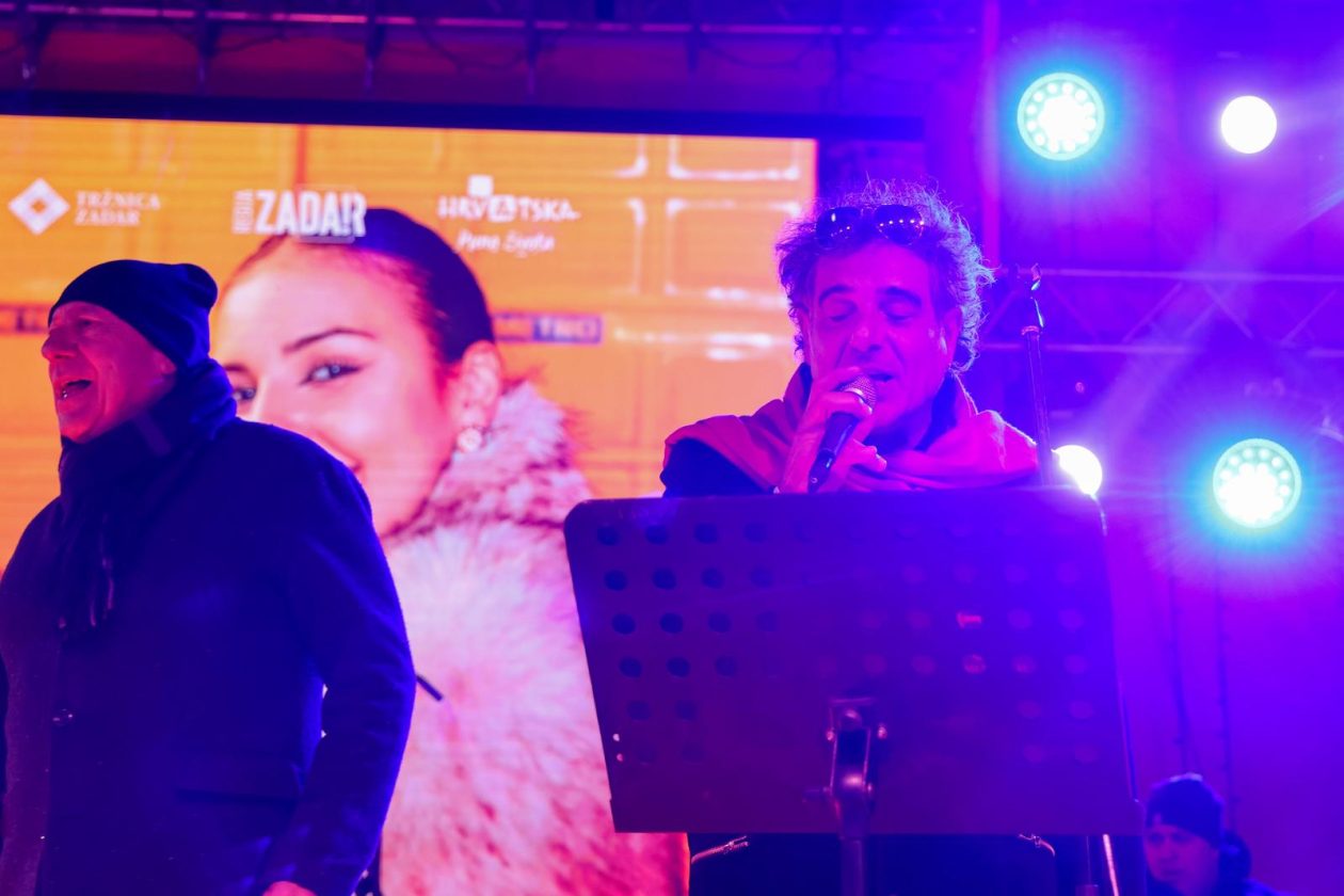 Zadar: Božićni koncert grupe Forum na Adventu u Zadru