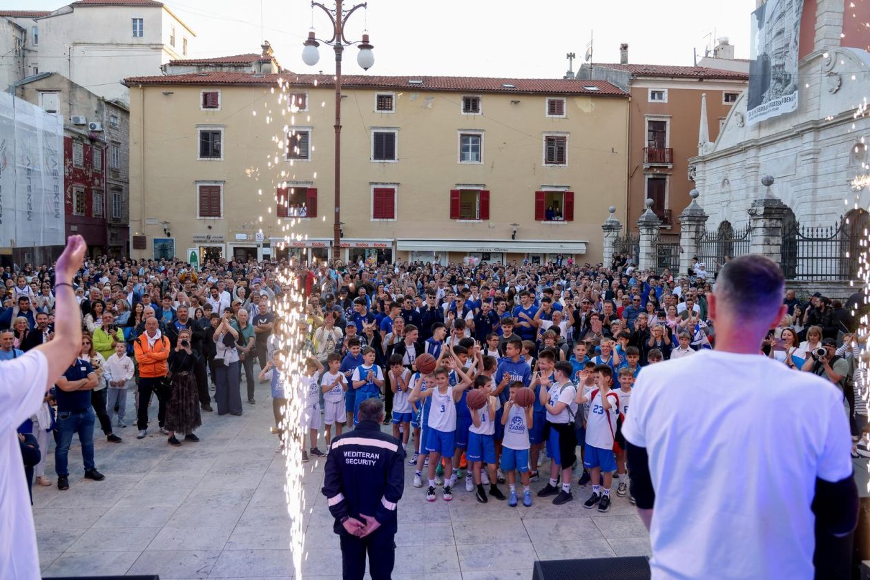 Zadar proslavio 40 godina od osvajanja košarkaške titule Zadar proslavio 40 godina od osvajanja košarkaške titule