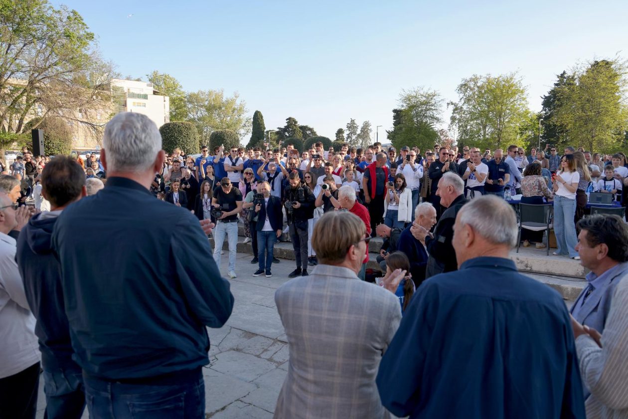 Zadar proslavio 40 godina od osvajanja košarkaške titule Zadar proslavio 40 godina od osvajanja košarkaške titule