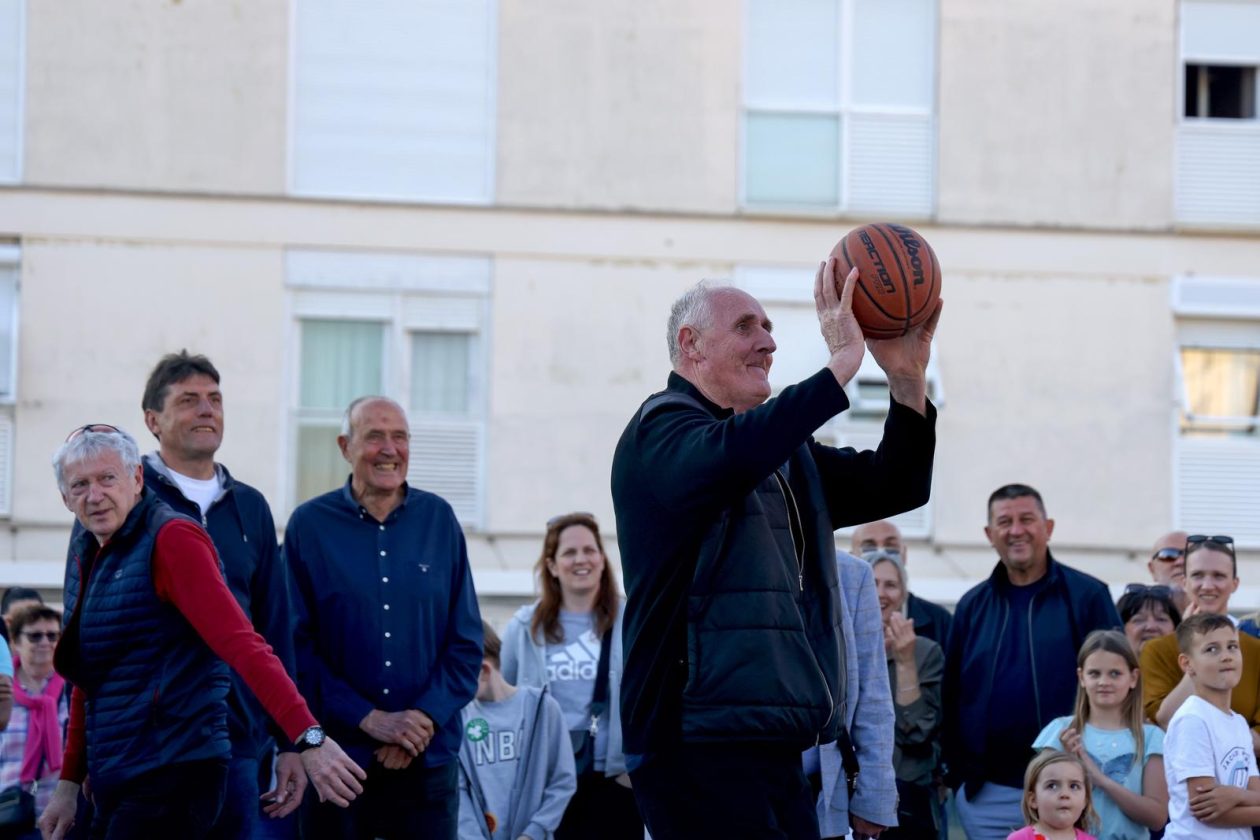 Zadar proslavio 40 godina od osvajanja košarkaške titule Zadar proslavio 40 godina od osvajanja košarkaške titule