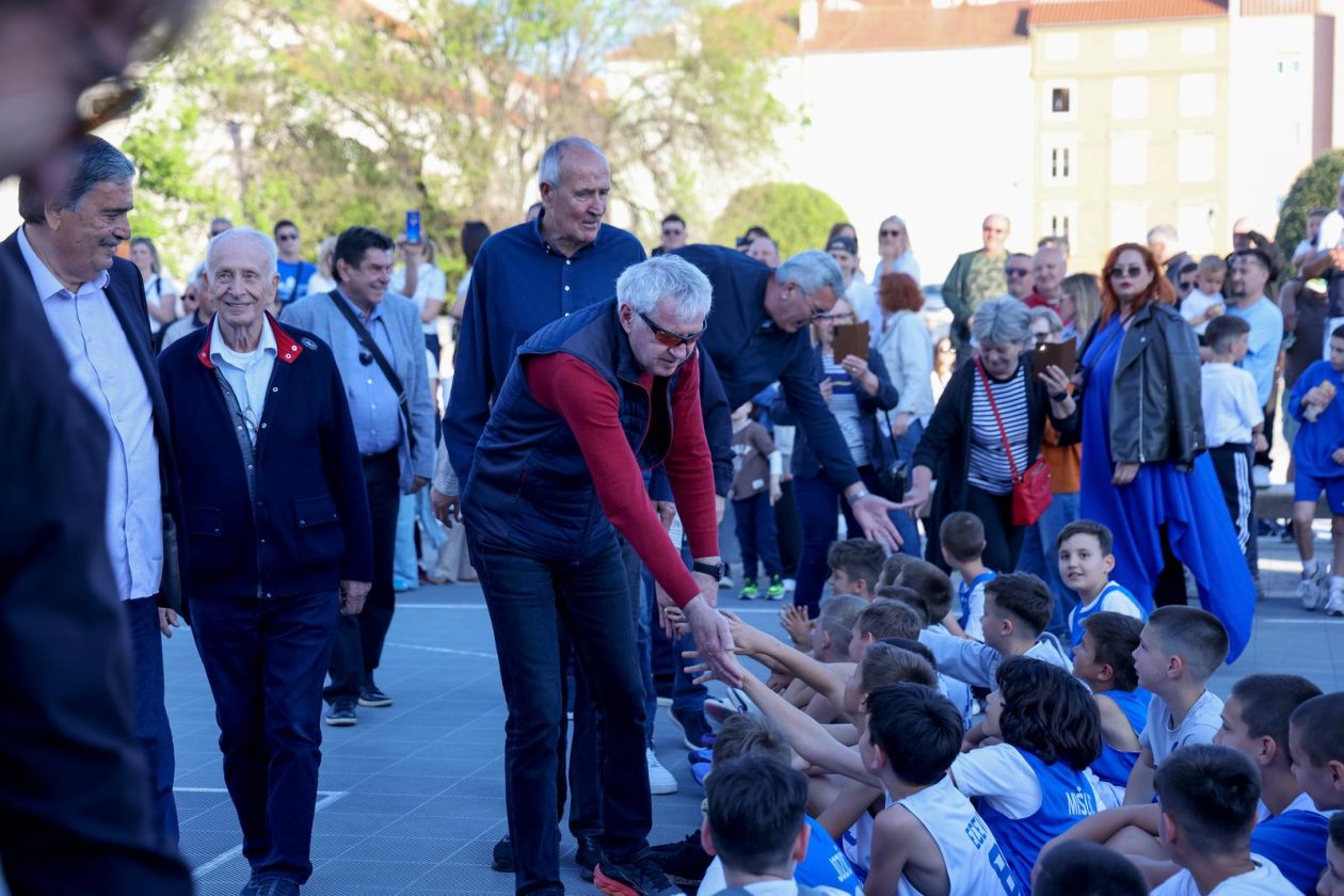 Zadar proslavio 40 godina od osvajanja košarkaške titule Zadar proslavio 40 godina od osvajanja košarkaške titule