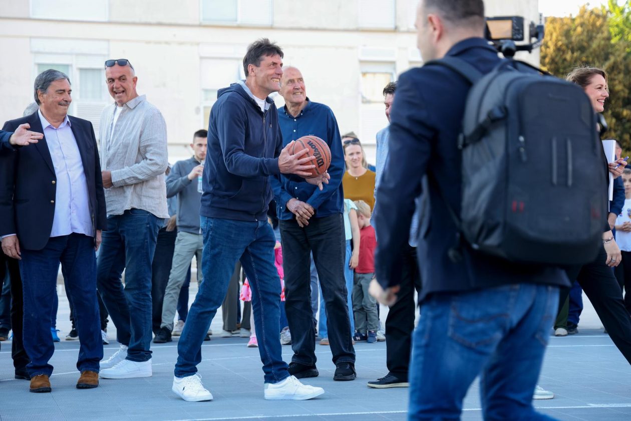 Zadar proslavio 40 godina od osvajanja košarkaške titule Zadar proslavio 40 godina od osvajanja košarkaške titule