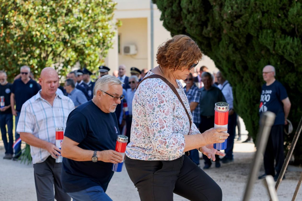 Zadar: Polaganje vijenaca i odavanje počasti poginulim pripadnicima 112. brigade