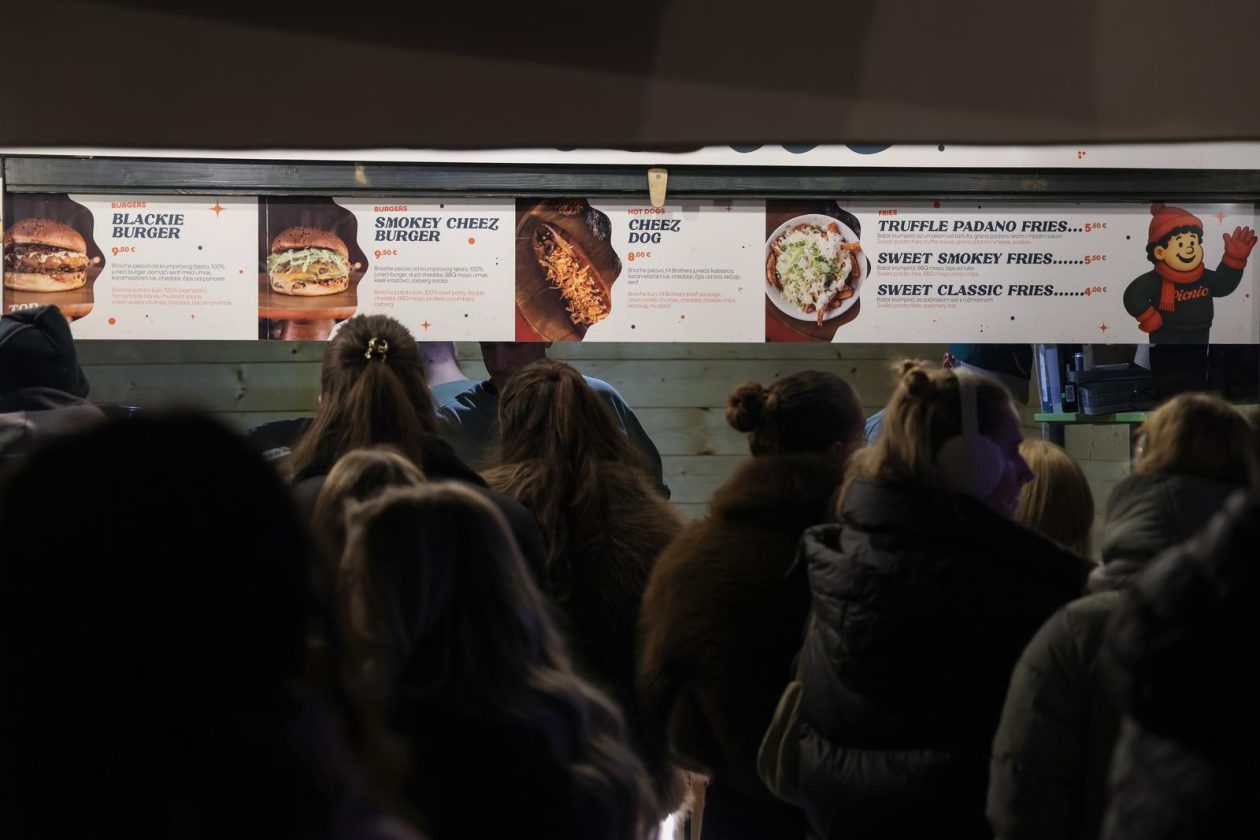 Zadar: Otvoren je Advent u Zadru Zadar: Otvoren je Advent u Zadru