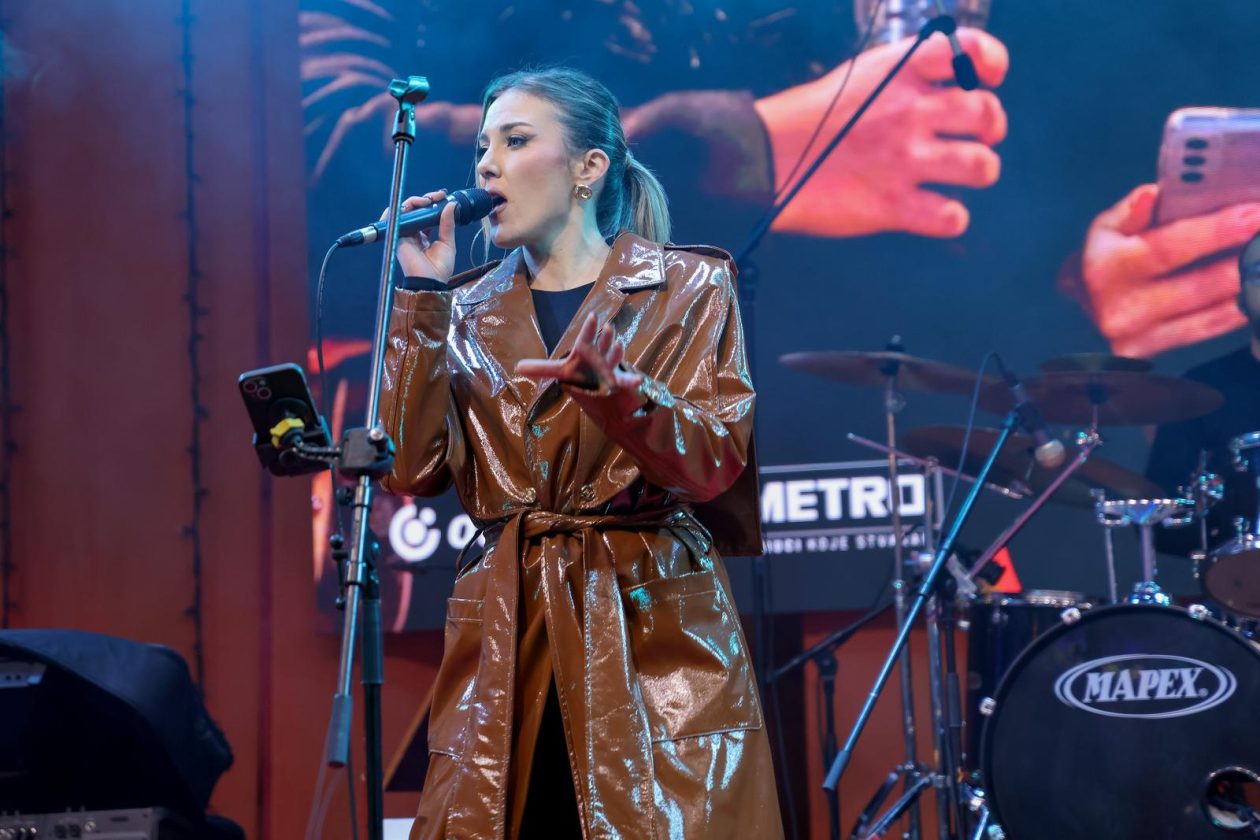 Zadar: Otvoren je Advent u Zadru Zadar: Otvoren je Advent u Zadru