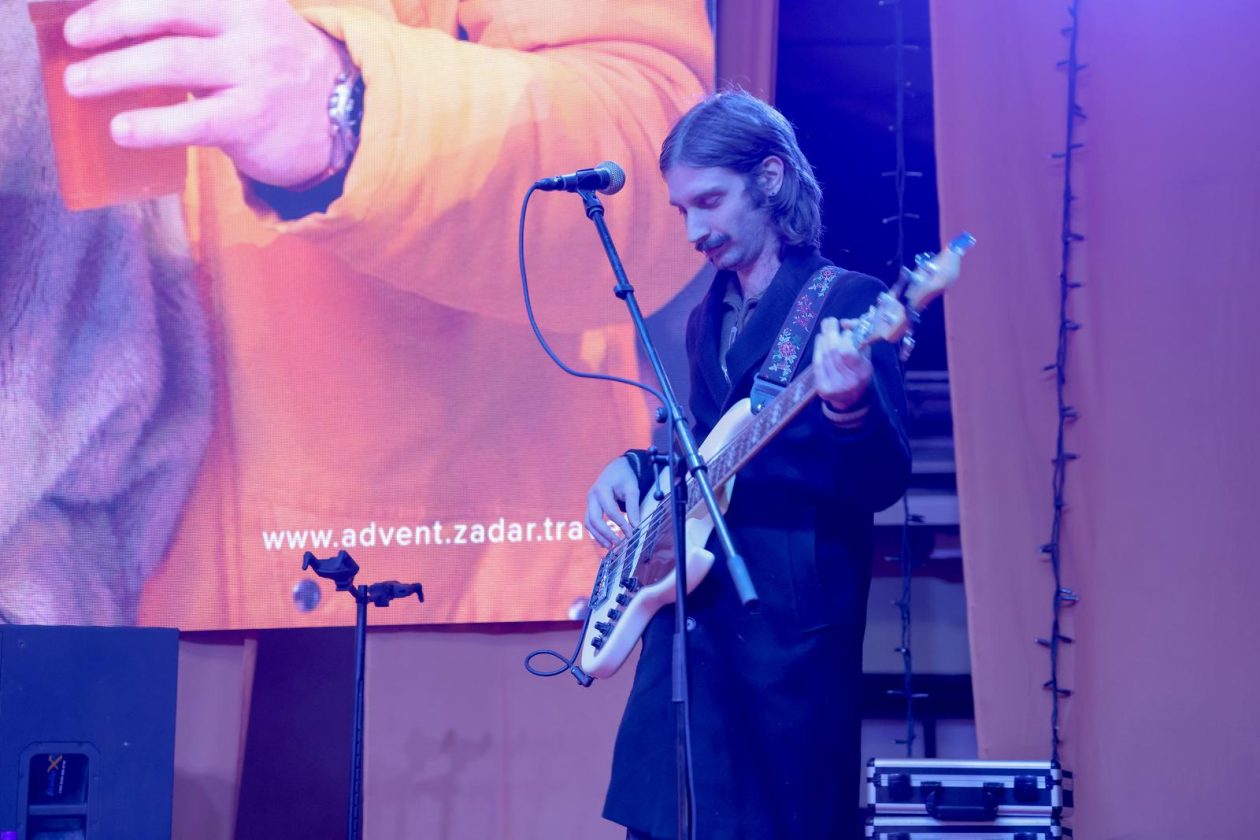 Zadar: Otvoren je Advent u Zadru Zadar: Otvoren je Advent u Zadru