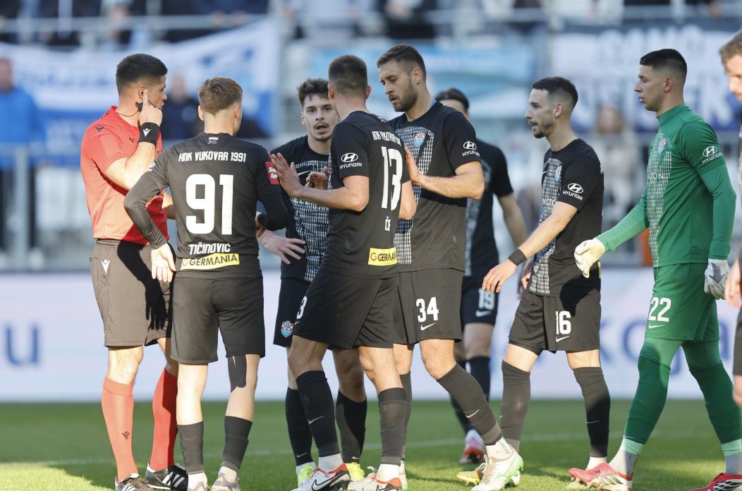 Osijek i Vukovar 1991 sastali se u 24. kolu SuperSport HNL-a. Osijek i Vukovar 1991 sastali se u 24. kolu SuperSport HNL-a.