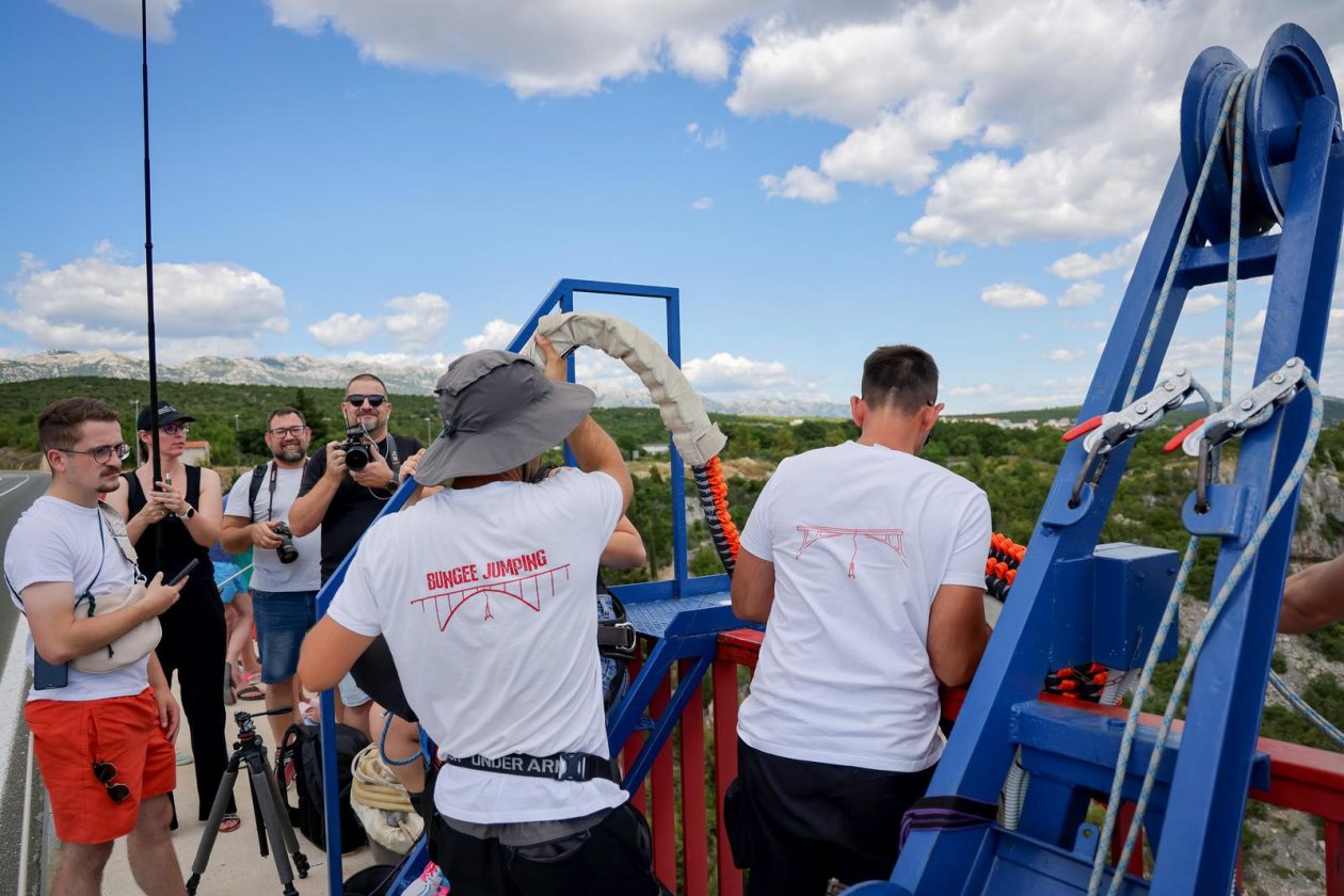 Maslenica: Otvaranje sezone Bungee jumpinga na Masleničkom mostu