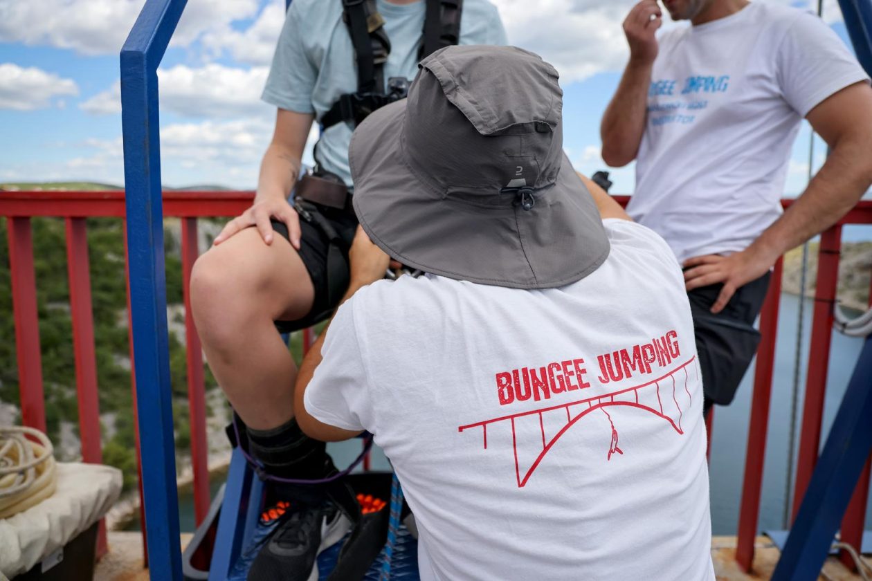 Maslenica: Otvaranje sezone Bungee jumpinga na Masleničkom mostu