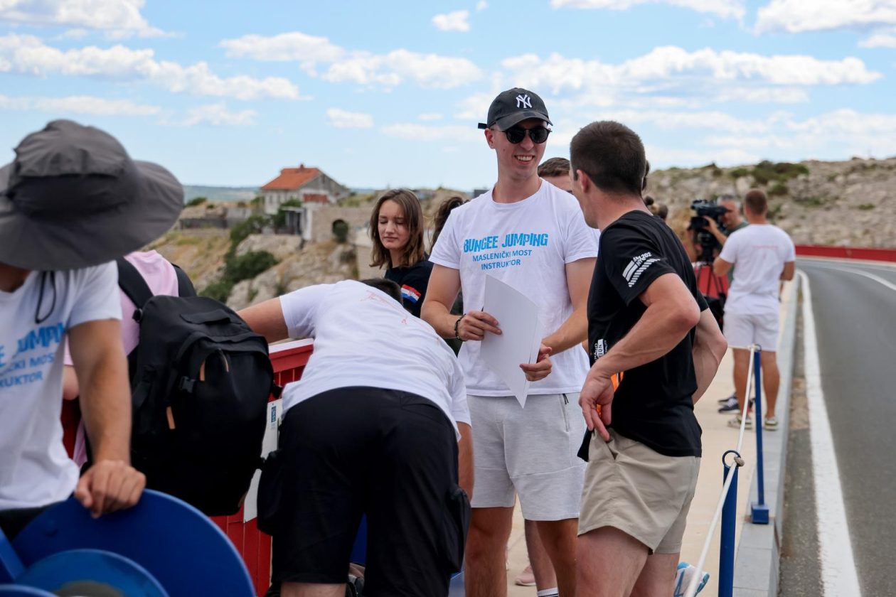 Maslenica: Otvaranje sezone Bungee jumpinga na Masleničkom mostu