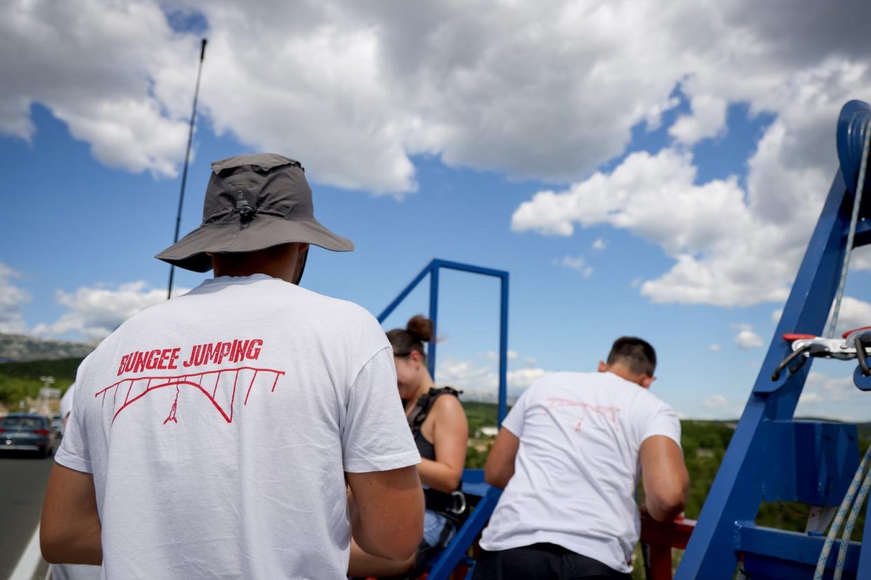 Maslenica: Otvaranje sezone Bungee jumpinga na Masleničkom mostu