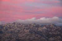 Pag: Boje zalaska iznad Velebita