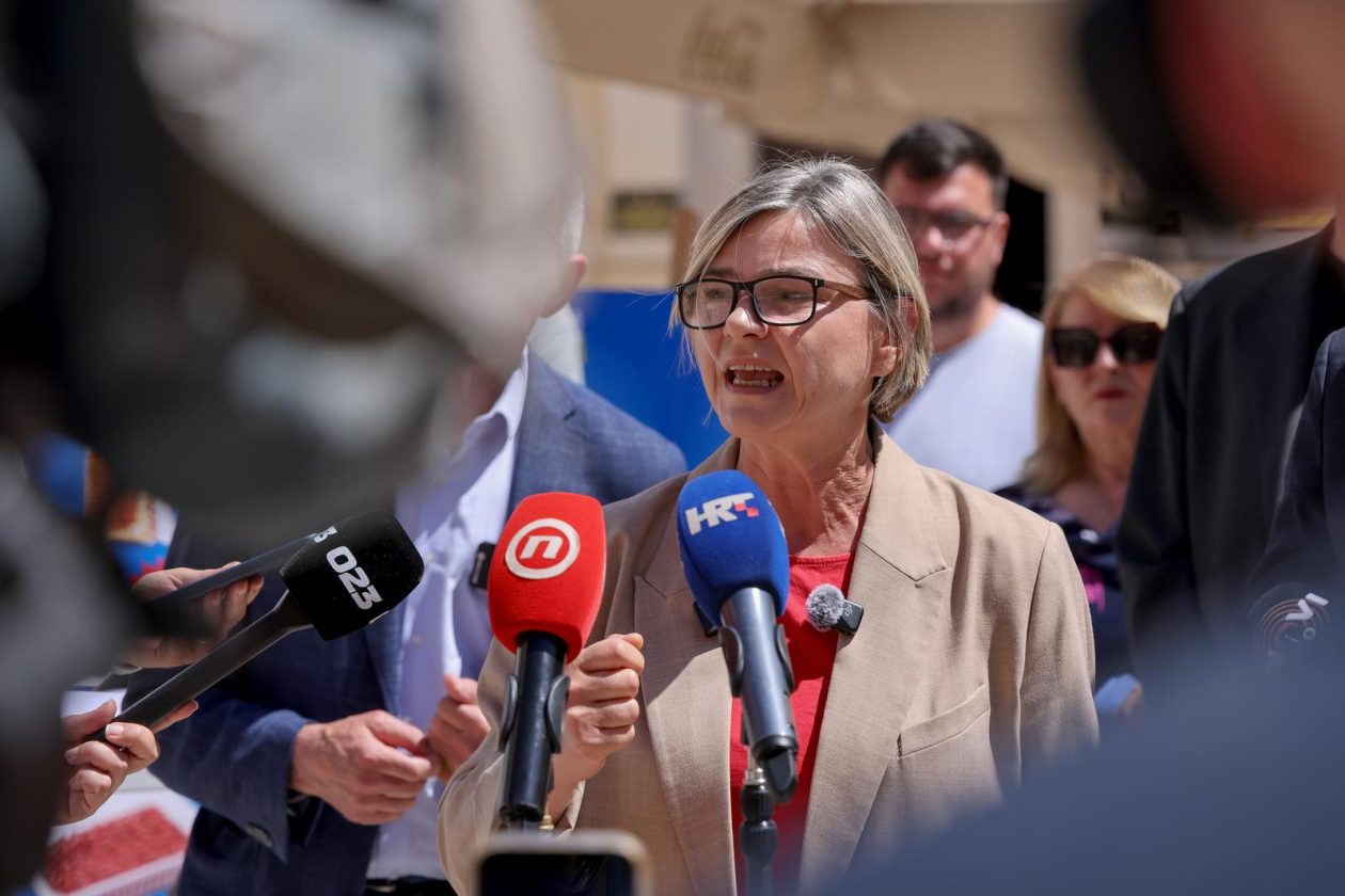 Zadar: Konferencija za medije povodom zajedničke kampanje SDP-a i Možemo! “Plenkovićeva inflacija“ Zadar: Konferencija za medije povodom zajedničke kampanje SDP-a i Možemo! “Plenkovićeva inflacija“