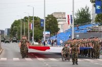 Svečani vojni mimohod u čast Oluje