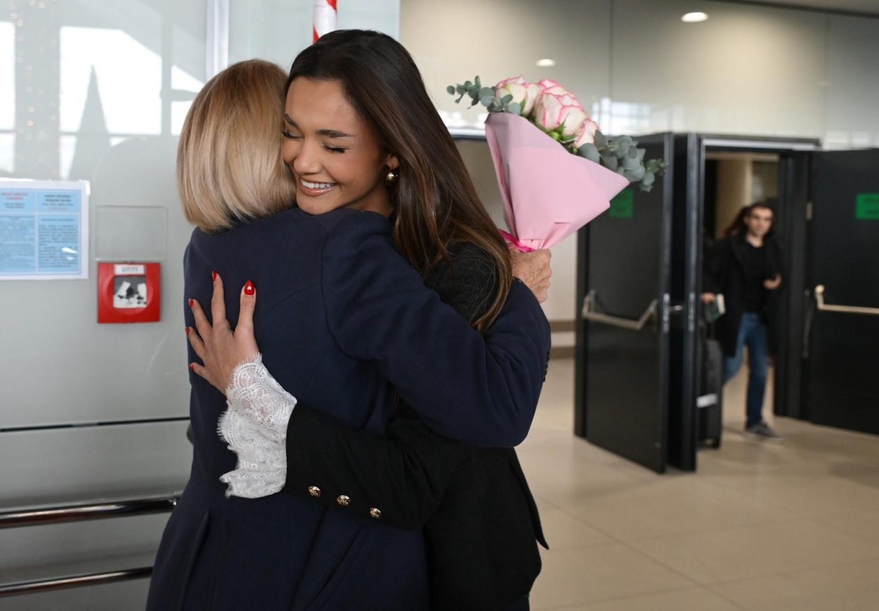 Laura Gnjatović stigla je s izbora za Miss Universe