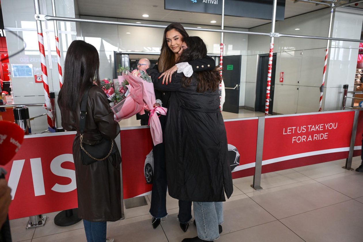 Laura Gnjatović stigla je s izbora za Miss Universe