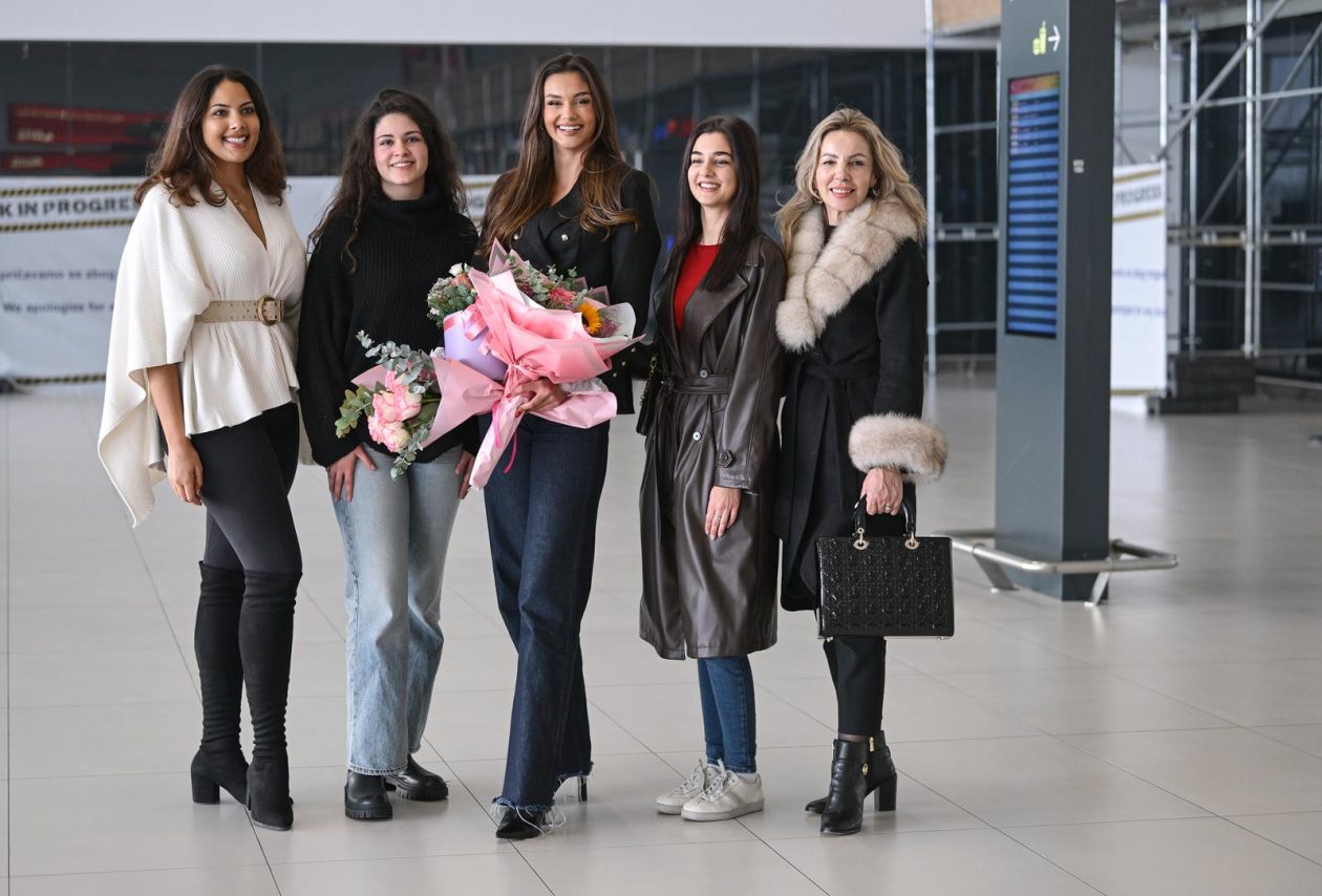 Laura Gnjatović stigla je s izbora za Miss Universe