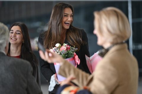 Laura Gnjatović stigla je s izbora za Miss Universe