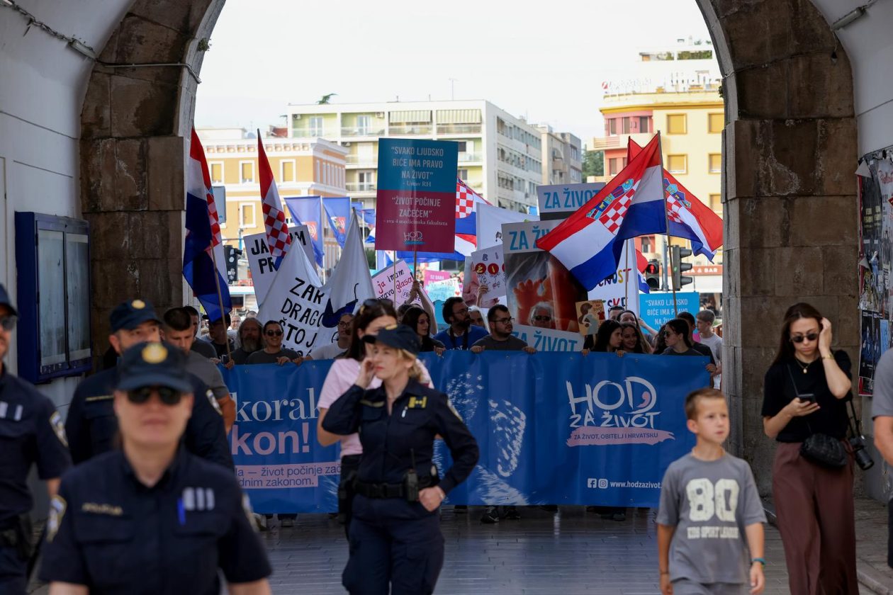 Zadar: Održan je Hod za život, obitelj i Hrvatsku