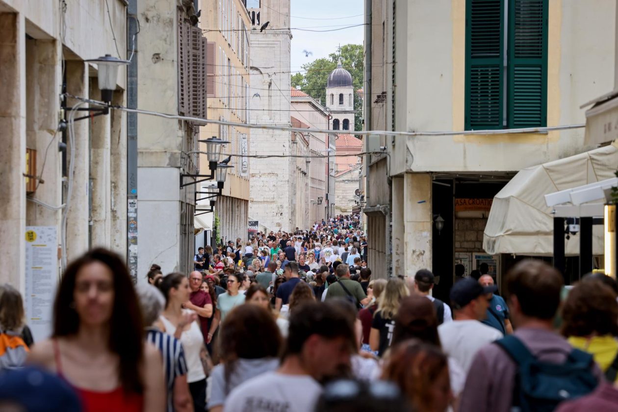 Subotnje prijepodne u gradu Zadru Subotnje prijepodne u gradu Zadru