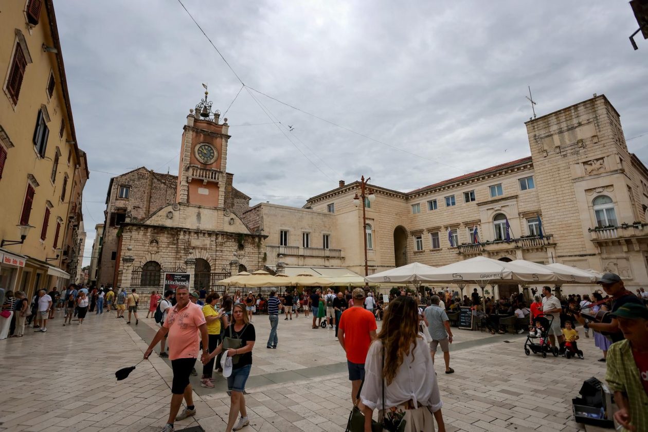 Subotnje prijepodne u gradu Zadru Subotnje prijepodne u gradu Zadru
