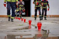 Zadarski vatrogasci odali počast stradalima u velikoj tragediji na Kornatima Zadarski vatrogasci odali počast stradalima u velikoj tragediji na Kornatima