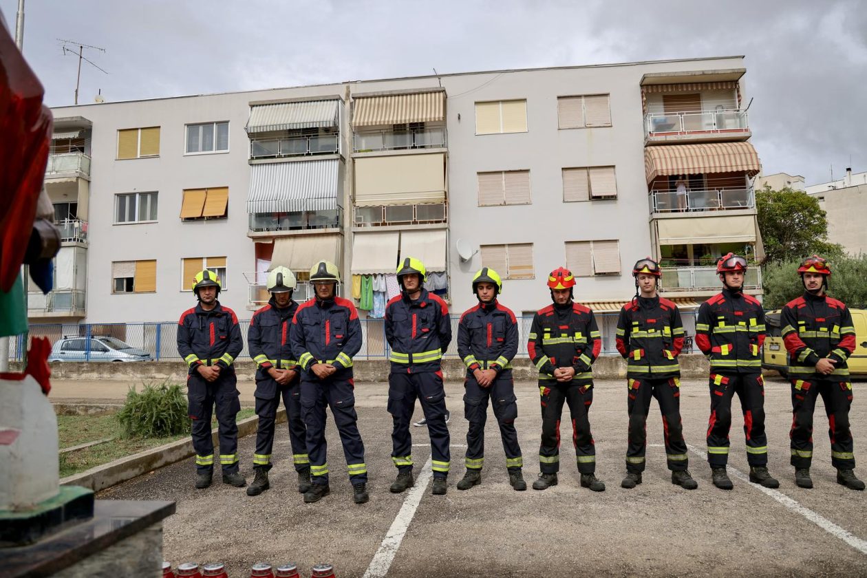Zadarski vatrogasci odali počast stradalima u velikoj tragediji na Kornatima Zadarski vatrogasci odali počast stradalima u velikoj tragediji na Kornatima