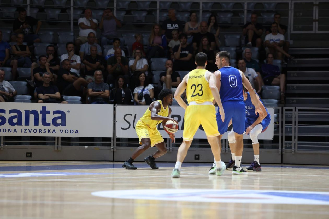 Zadar: Počeo je 20. memorijalni turnir Tomislav Knežević