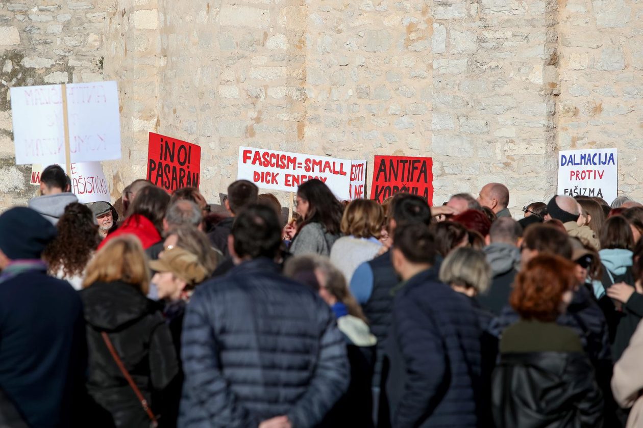 Zadar: Prosvjedni marš protiv fašizma